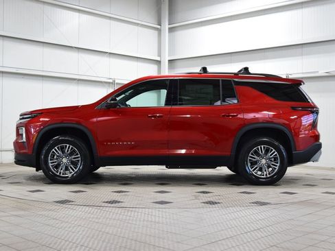 New 2026 Chevrolet Traverse LT w/ Driver Confidence Package FWD image 4