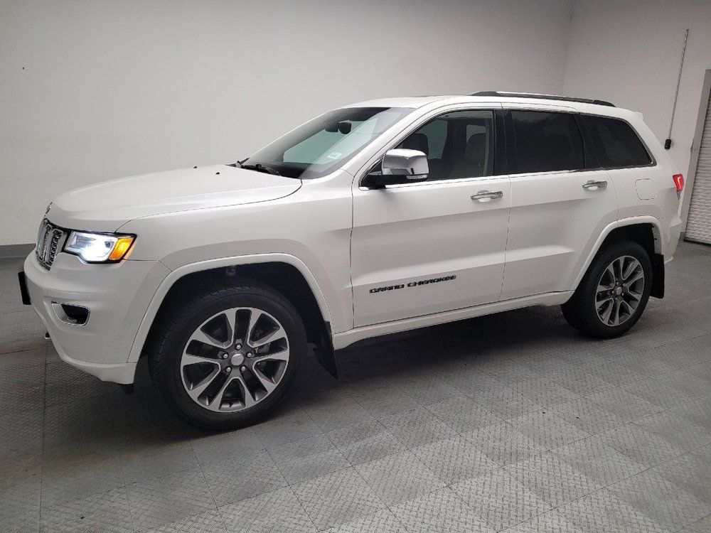 Used 2017 Jeep Grand Cherokee Overland AWD/4WD image 2