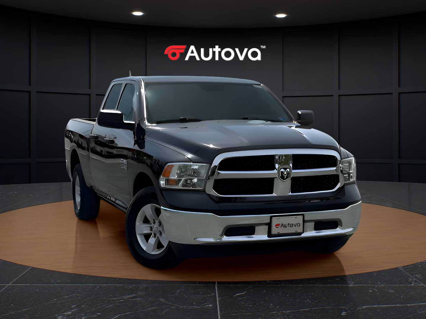 Used 2024 RAM 1500 Classic SLT AWD/4WD image 11