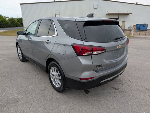 Used 2024 Chevrolet Equinox LT w/ LPO, Floor Liner Package FWD image 4