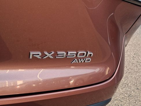 Used 2025 Lexus RX 350h w/ Accessory Package AWD/4WD image 33