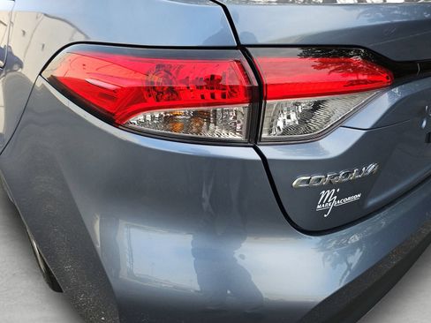 Used 2025 Toyota Corolla LE FWD image 20