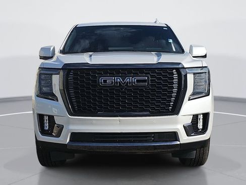 Certified 2023 GMC Yukon XL Denali Ultimate w/ LPO, Floor Liner Package AWD/4WD image 10