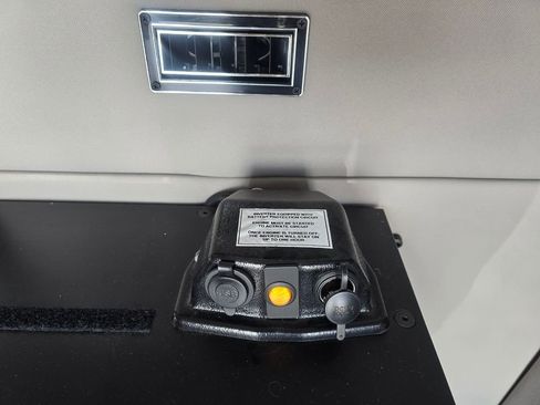 Used 2022 RAM ProMaster 1500 FWD image 14