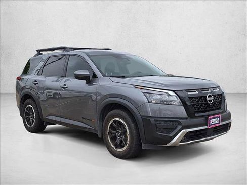 Used 2023 Nissan Pathfinder Rock Creek AWD/4WD image 3