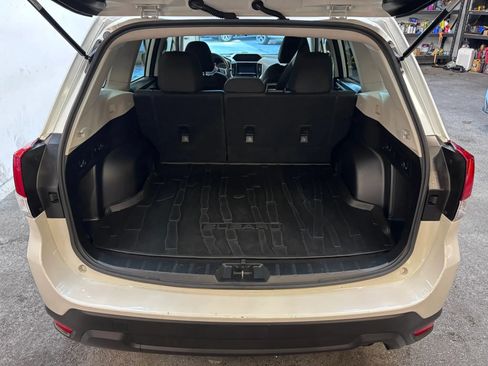 Used 2019 Subaru Forester Premium AWD/4WD image 23
