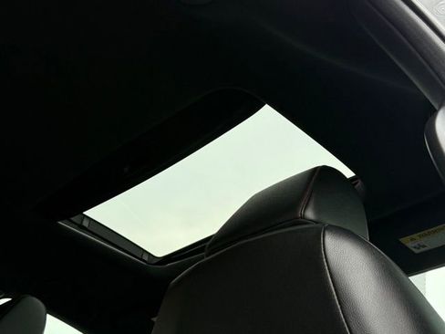 Used 2024 Honda Odyssey Sport image 4