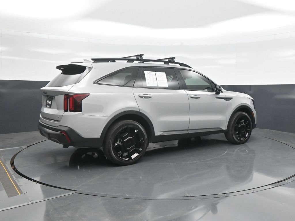 Used 2025 Kia Sorento SX AWD/4WD image 7