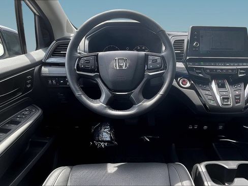 Used 2026 Honda Odyssey Elite image 8