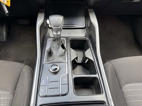Used 2023 Kia Sorento LX FWD image 28