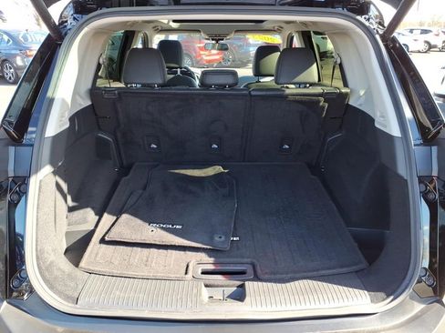Certified 2023 Nissan Rogue SV w/ SV Premium B Package image 9