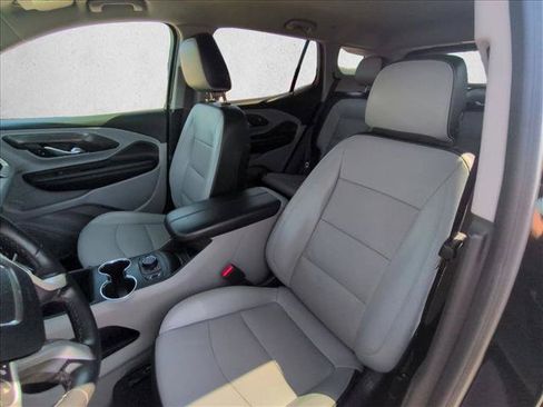 Used 2024 GMC Terrain SLT FWD image 14