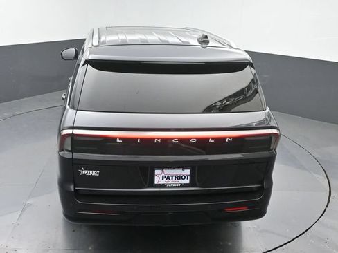 Used 2025 Lincoln Navigator Reserve AWD/4WD image 38