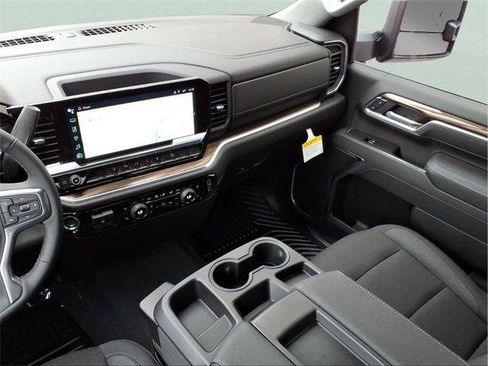 New 2026 Chevrolet Silverado 3500 LT w/ Trail Boss Package image 13