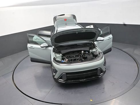 Used 2024 Hyundai Kona SEL FWD image 30