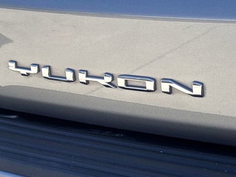 Used 2023 GMC Yukon AT4 w/ AT4 Premium Plus Package image 8