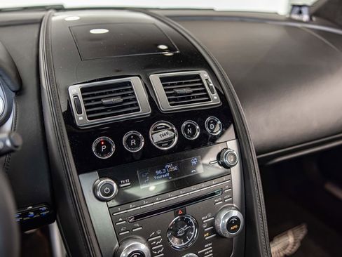 Used 2013 Aston Martin DB9 Coupe image 26