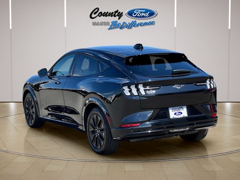 Certified 2025 Ford Mustang Mach-E Premium w/ Sport Appearance Package AWD/4WD image 7