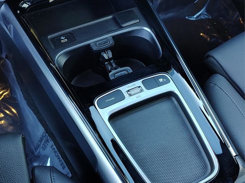 Used 2026 Mercedes-Benz GLB 250 image 28