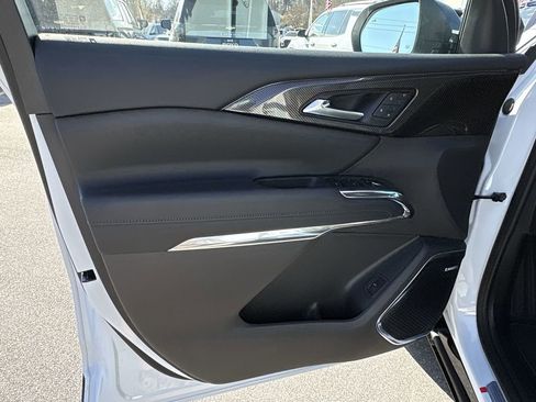 New 2026 Chevrolet Traverse High Country image 24