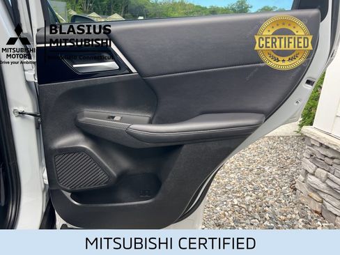 Used 2024 Mitsubishi Outlander 4WD Plug-In Hybrid image 39