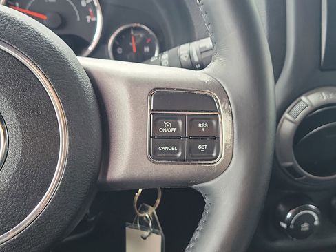 Used 2016 Jeep Wrangler Sport image 19