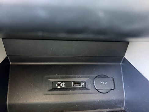 Used 2018 Volkswagen Atlas SE FWD image 31