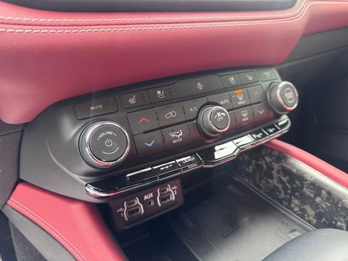 Used 2023 Dodge Durango SRT Hellcat image 19