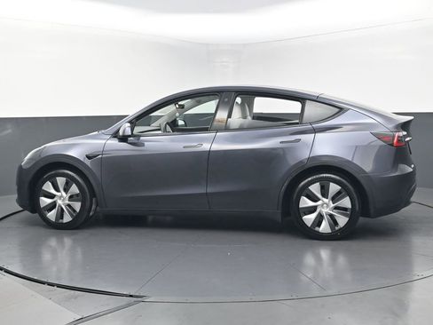 Used 2021 Tesla Model Y 2WD image 7