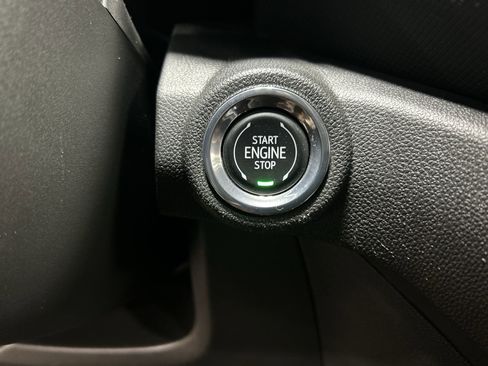 Certified 2023 Chevrolet TrailBlazer LT w/ Convenience Package FWD image 18