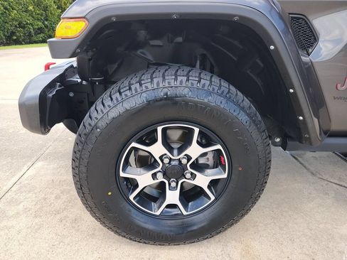 Used 2021 Jeep Wrangler Unlimited Rubicon AWD/4WD image 31