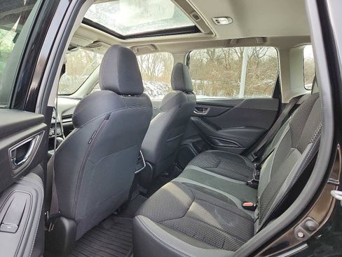 Used 2023 Subaru Forester Premium image 10