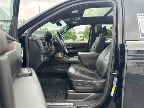 Used 2023 Chevrolet Suburban High Country w/ LPO, Illumination Package AWD/4WD image 13