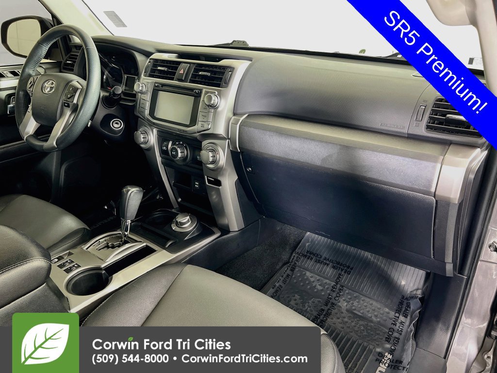 Used 2018 Toyota 4Runner SR5 Premium AWD/4WD image 30