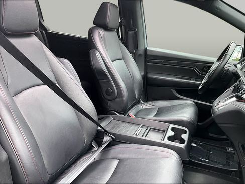 Used 2024 Honda Odyssey Sport image 9