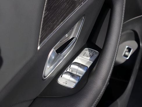 Certified 2026 Mercedes-Benz GLE 350 4MATIC image 24