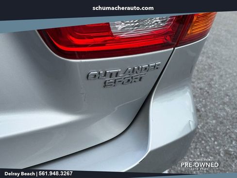 Used 2018 Mitsubishi Outlander Sport LE FWD image 15