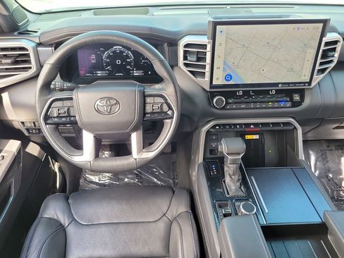 Used 2024 Toyota Tundra Platinum AWD/4WD image 4
