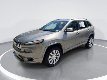 Used 2017 Jeep Cherokee Overland w/ Technology Group