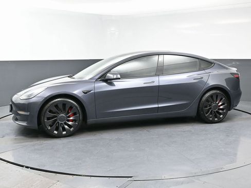 Used 2022 Tesla Model 3 Performance image 5