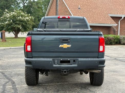 Used 2017 Chevrolet Silverado 1500 LTZ Z71 w/ LTZ Plus Package AWD/4WD image 4