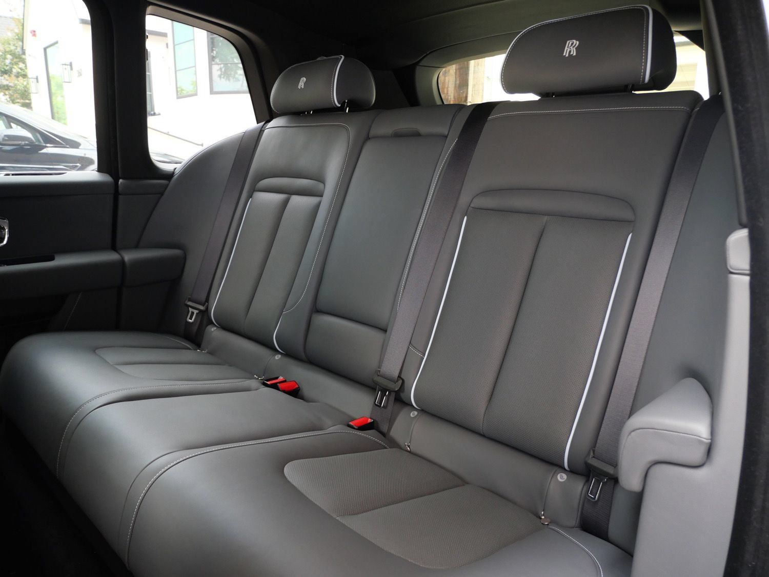 Certified 2024 Rolls-Royce Cullinan w/ Cullinan Package AWD/4WD image 8