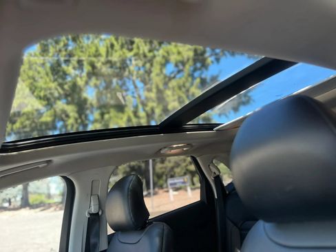 Used 2019 Ford Edge SEL w/ Equipment Group 201A FWD image 21