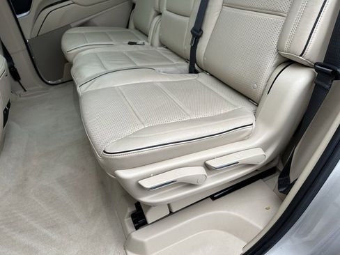 Used 2021 Cadillac Escalade Premium Luxury w/ Driver Assist Tech Package image 19