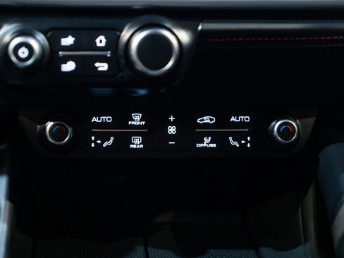 Certified 2020 Ferrari GTC4Lusso T image 36