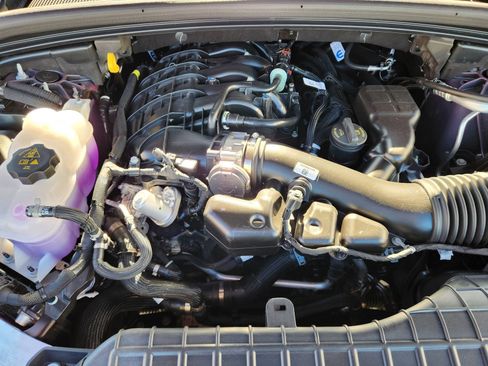 New 2025 Jeep Grand Cherokee Limited image 23