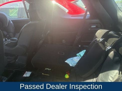 Used 2020 Ford Explorer XLT w/ Comfort Package image 17