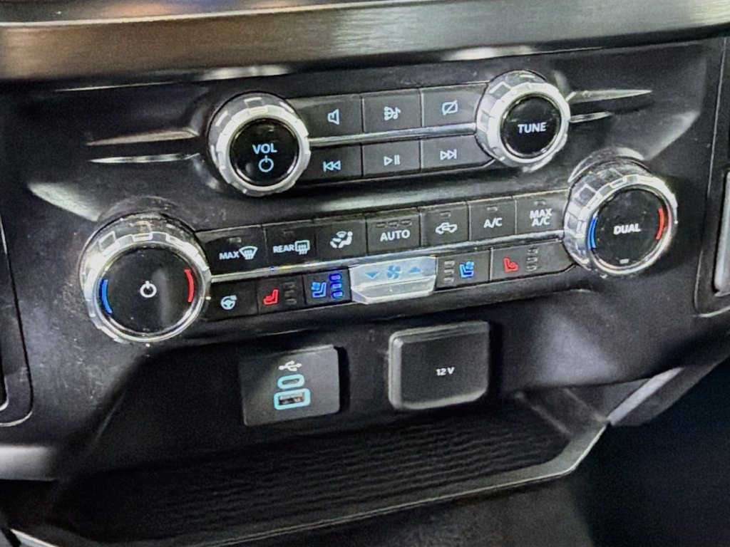 Used 2024 Ford F250 Lariat w/ Chrome Package AWD/4WD image 16