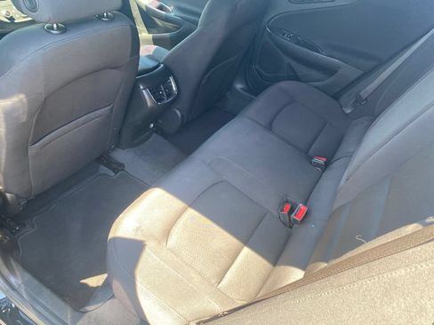 Used 2022 Chevrolet Malibu LT FWD image 21
