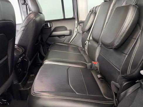 Used 2022 Jeep Wrangler Unlimited Sahara AWD/4WD image 26